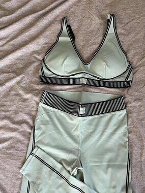 Alo Yoga Women's Multifunctional Bodysuit